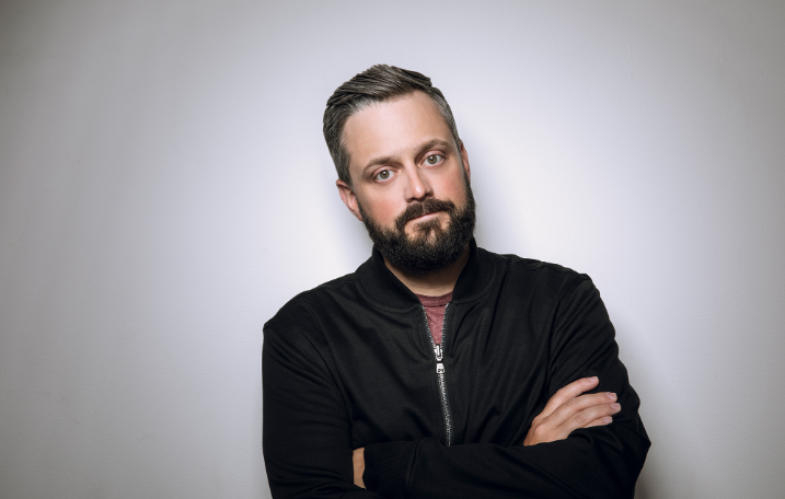 how tall is nate bargatze